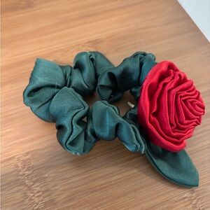 Samantha Pleet Green and Red Floral Hair Scrunchie